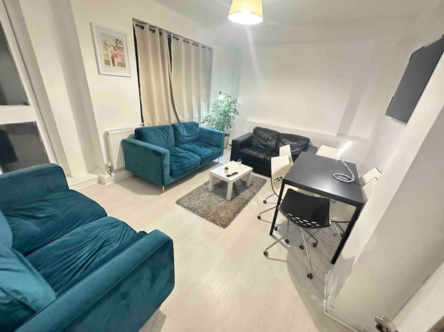 3 Bedroom Flat Kings Cross London Exteriör bild