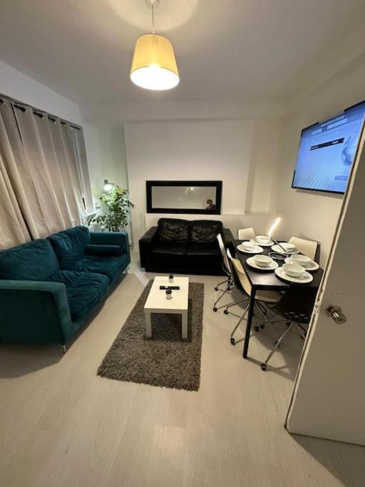3 Bedroom Flat Kings Cross London Exteriör bild