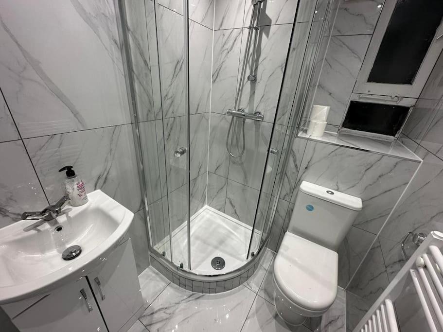 3 Bedroom Flat Kings Cross London Exteriör bild